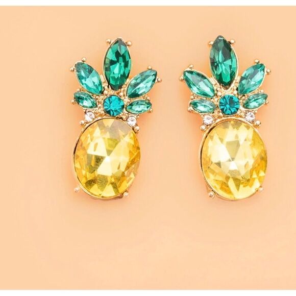 🍍 Betsey Johnson sparkling pineapple studs 🍍 - Picture 2 of 7